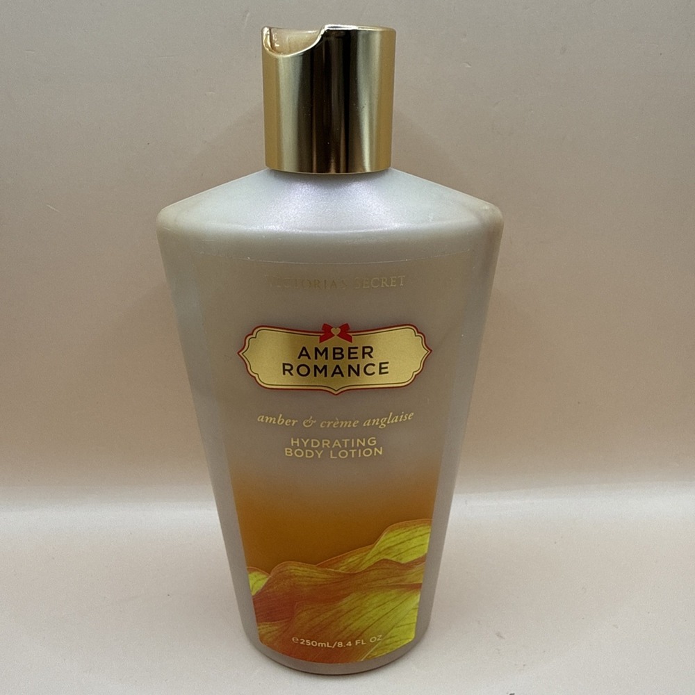 Vintage Victoria's Secret AMBER ROMANCE Hydrating Body Lotion 8.4 fl oz - RARE